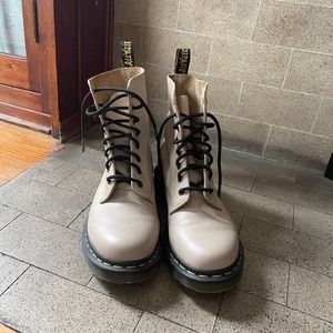 Dr. Martens 1460 Pascal